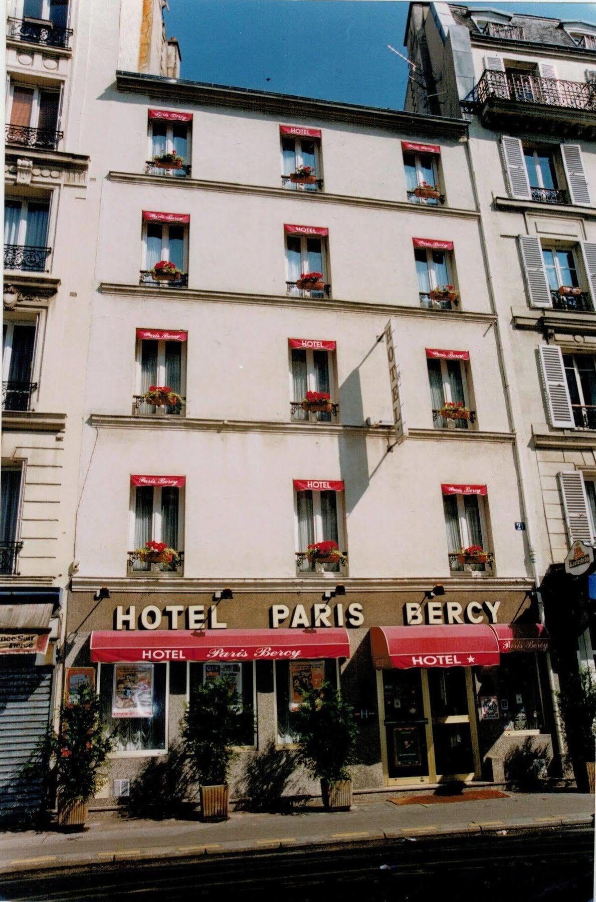 Hotel Paris Bercy Bagian luar foto