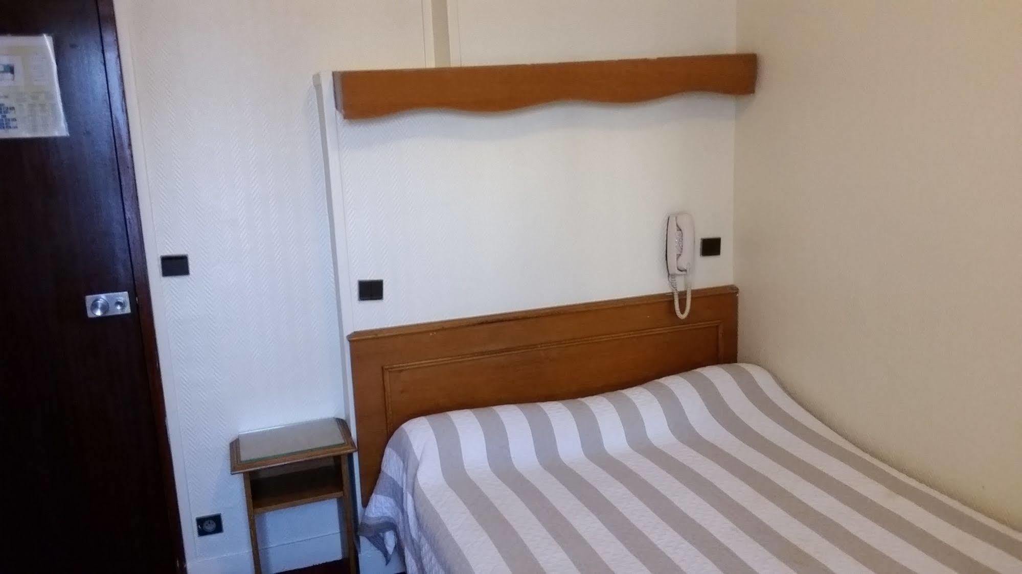 Hotel Paris Bercy Bagian luar foto